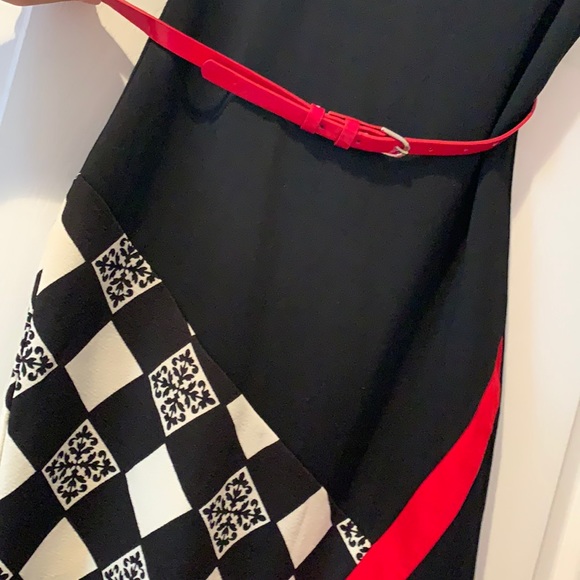 Dress - Picture 5 of 6